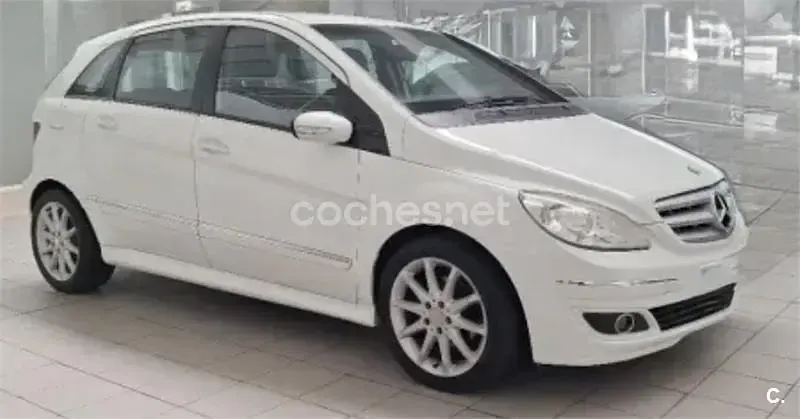 Usado Mercedes B180 Sport Edition 109 CV (80 kW) 2009 Blanco Monovolumen