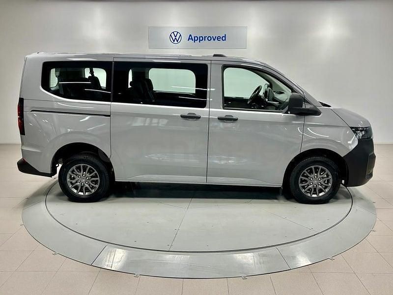 Nuevo VW Caravelle 110 CV (80 kW) 2025 Gris / plata Monovolumen