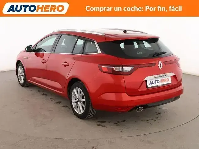 Usado Renault Mégane Zen 110 CV (80 kW) 2017 Rojo