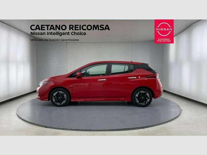 Usado Nissan Leaf Acenta 110 kW (150 CV) 2024 Rojo Utilitario