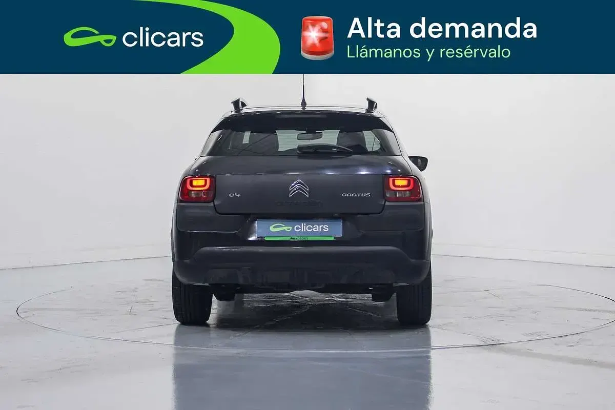 Usado Citroën C4 Cactus Shine 99 CV (72 kW) 2015 Negro Utilitario