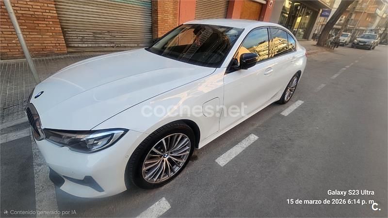 Usado BMW 330e Comfort Edition 292 CV (214 kW) 2021 Blanco Berlina