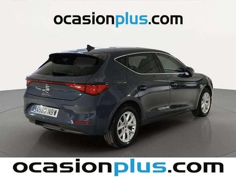 Usado Seat Leon Style 116 CV (85 kW) 2025 Azul Utilitario