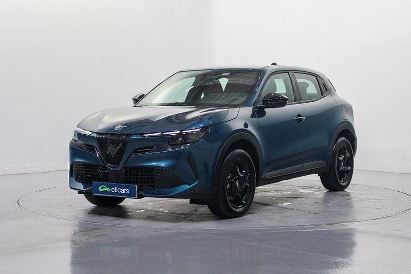 Usado Alfa Romeo Junior 136 CV (100 kW) 2025 Azul SUV