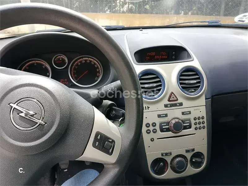 Usado Opel Corsa Enjoy 90 CV (66 kW) 2007 Azul Utilitario