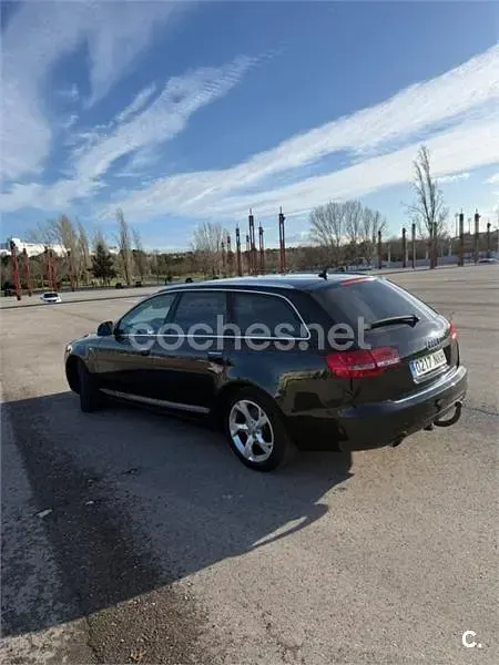 Usado Audi A6 170 CV (125 kW) 2011 Azul Familiar