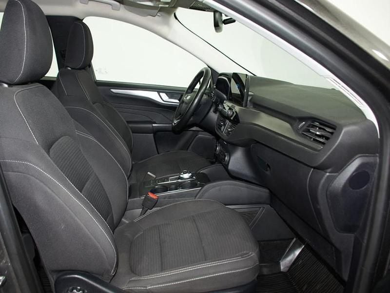 Usado Ford Kuga Titanium 225 CV (165 kW) 2022 Gris magnético SUV