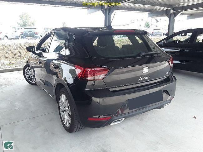 Usado Seat Ibiza FR 116 CV (85 kW) 2025 Negro Utilitario