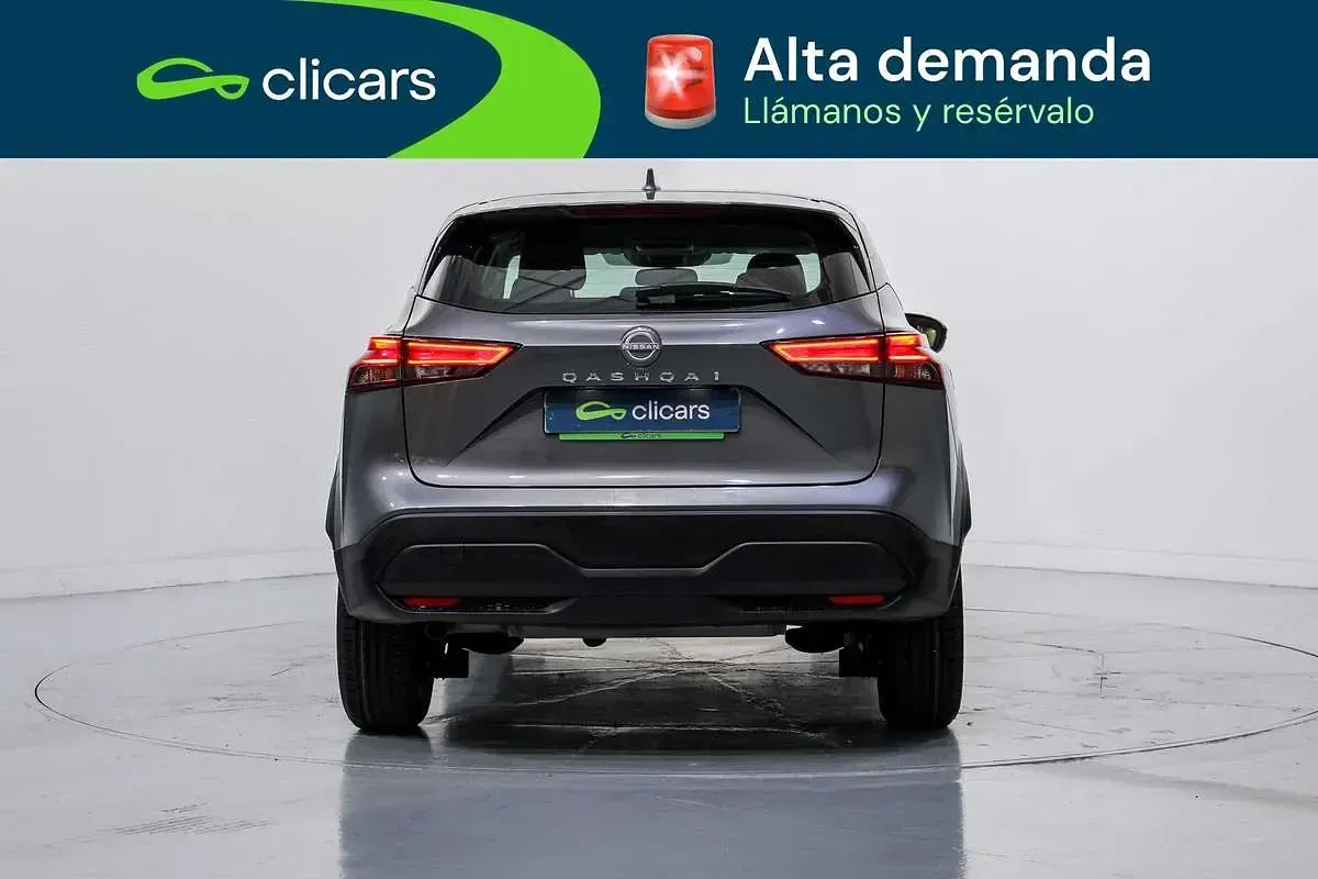Usado Nissan Qashqai Acenta 190 CV (139 kW) 2024 Gris SUV