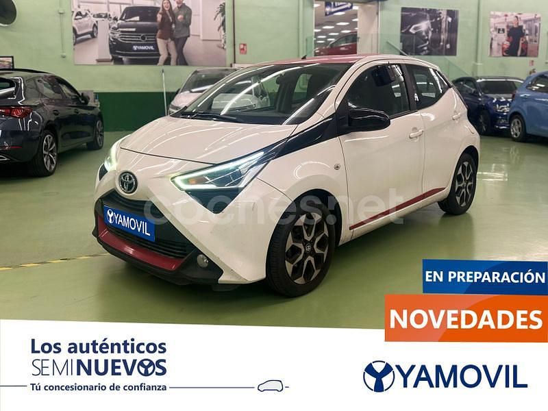 Blanco Usado 2018 Toyota Aygo X-play Utilitario | 12.450 € (Un poco caro) - Imagen 1/4