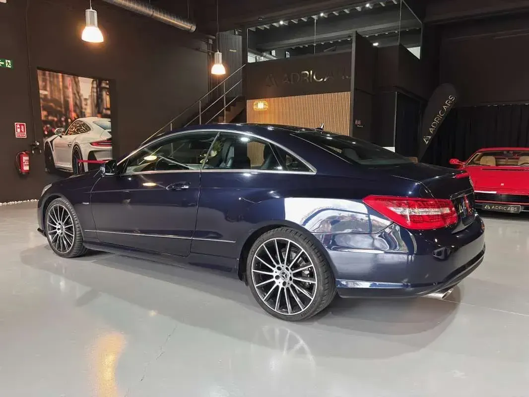Usado Mercedes E350 Edition 231 CV (169 kW) 2010 Azul Coupe