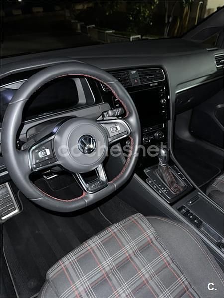 Usado VW Golf VII GTI 245 CV (180 kW) 2018 Negro Berlina