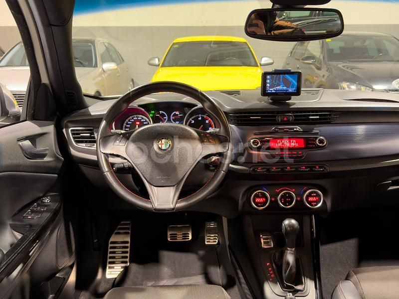 Usado Alfa Romeo Giulietta Distinctive 170 CV (125 kW) 2011 Blanco Berlina