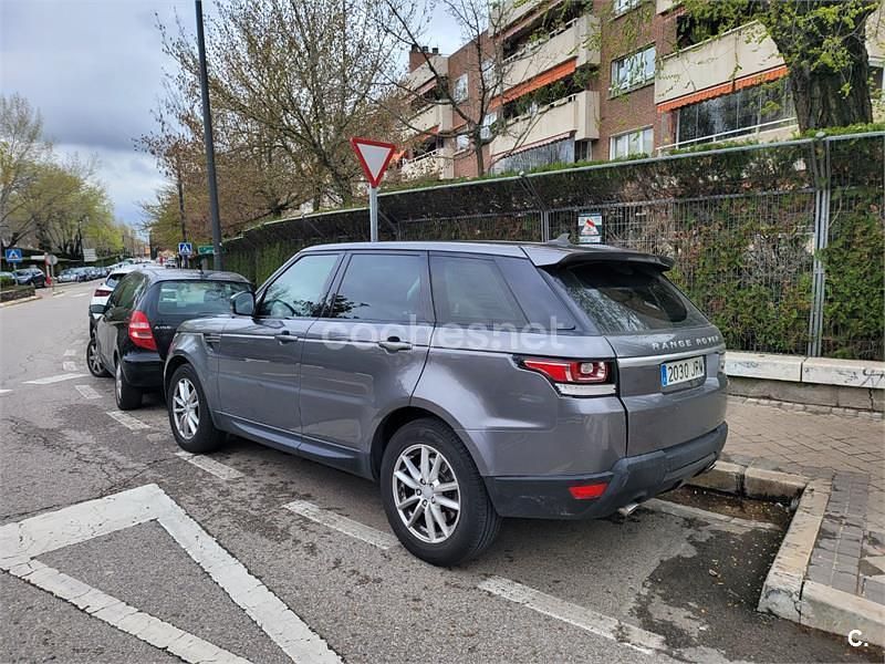 Usado Land Rover Range Rover SE 258 CV (189 kW) 2016 Gris / plata SUV
