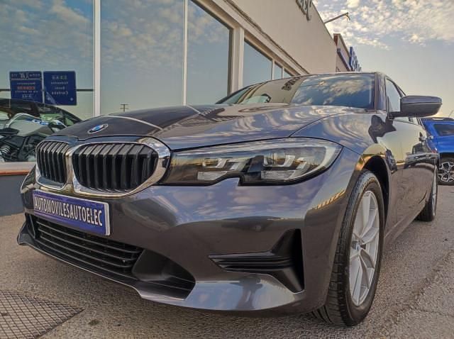 Gris Usado 2019 BMW 318 Berlina | 22.200 € (Un poco caro) - Imagen 1/4