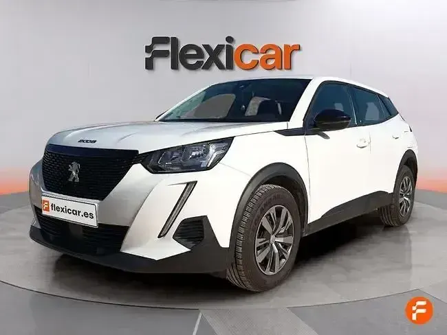 Usado Peugeot 2008 Active 110 CV (80 kW) 2022 Blanco SUV