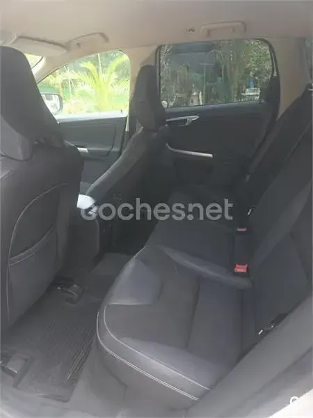 Usado Volvo XC60 R-Design 205 CV (150 kW) 2010 Blanco SUV