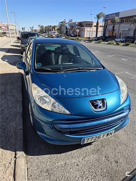 Azul Usado 2007 Peugeot 207 Berlina | 4500 € (Precio justo) - Imagen 1/4