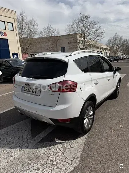 Usado Ford Kuga Titanium 136 CV (100 kW) 2010 Blanco SUV
