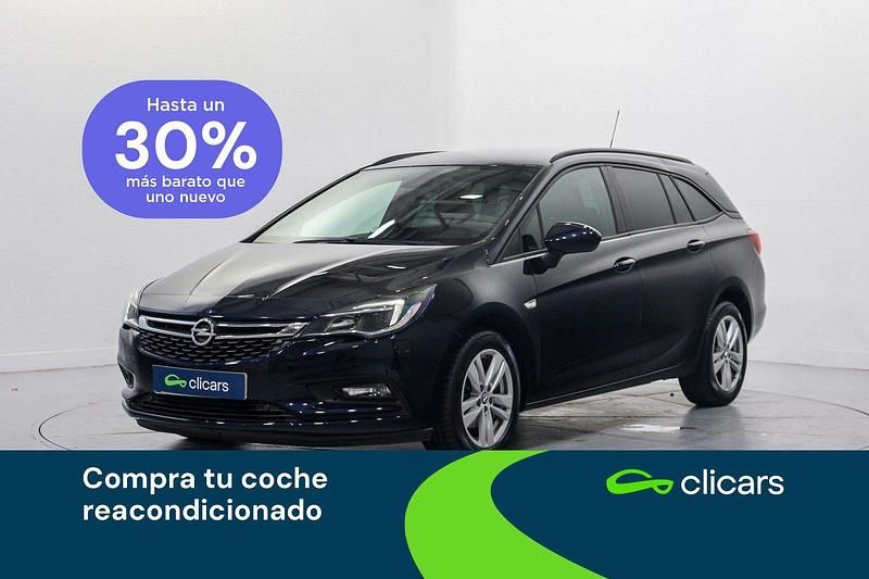 Usado Opel Astra Dynamic 125 CV (91 kW) 2019 Negro Berlina