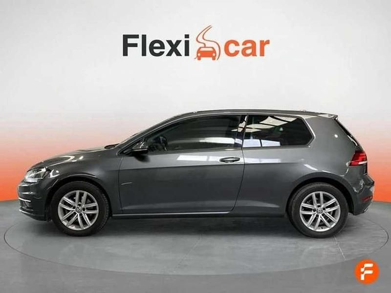 Usado VW Golf VII Advance 116 CV (85 kW) 2019 Gris Utilitario