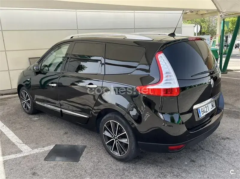 Usado Renault Grand Scénic III Bose Edition 130 CV (95 kW) 2012 Negro Monovolumen