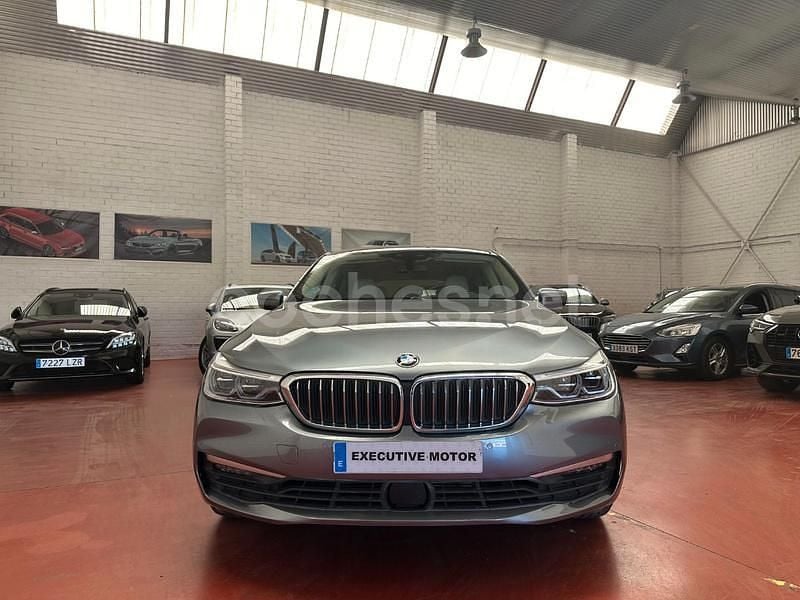 Gris / plata Usado 2020 BMW 620 Gran Turismo Executive Berlina | 32.999 € (Precio justo) - Imagen 1/4