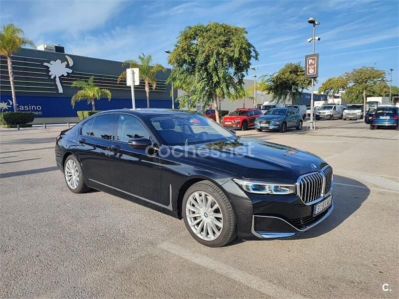 Usado BMW 740 Comfort Edition 340 CV (250 kW) 2022 Negro Berlina