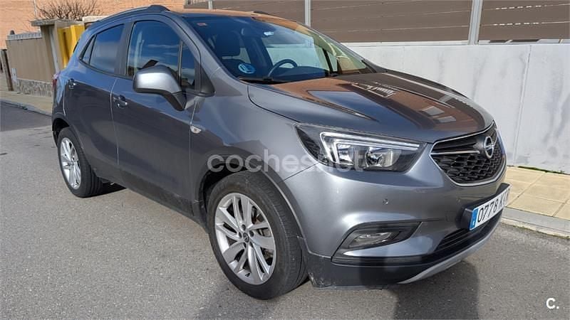 Usado Opel Mokka X 140 CV (102 kW) 2019 Gris / plata SUV