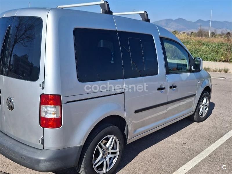 Usado VW Caddy Life 104 CV (76 kW) 2006 Gris / plata Monovolumen