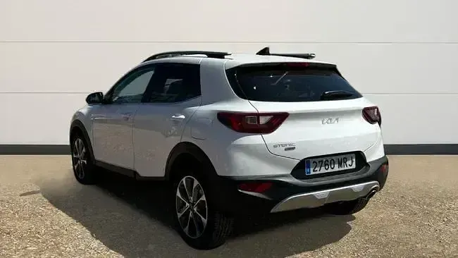 Usado Kia Stonic Style 100 CV (73 kW) 2024 Blanco SUV