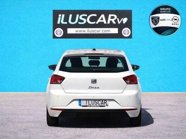 Usado Seat Ibiza Reference 80 HP (58 kW) 2022 Branco Sedan