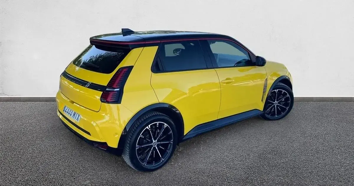 Usado Renault 5 E-Tech Iconic 110 kW (150 CV) 2024