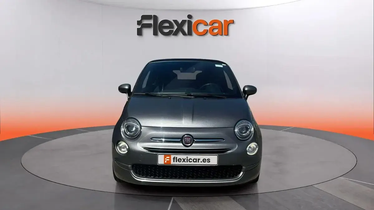 Usado Fiat 500 Club 71 CV (52 kW) 2023 Gris Descapotable