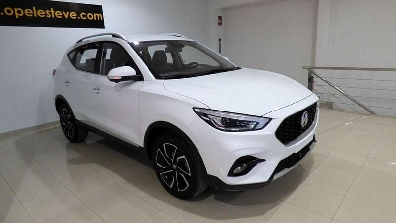 Usado MG ZS Luxury 106 CV (77 kW) 2023 Blanco SUV