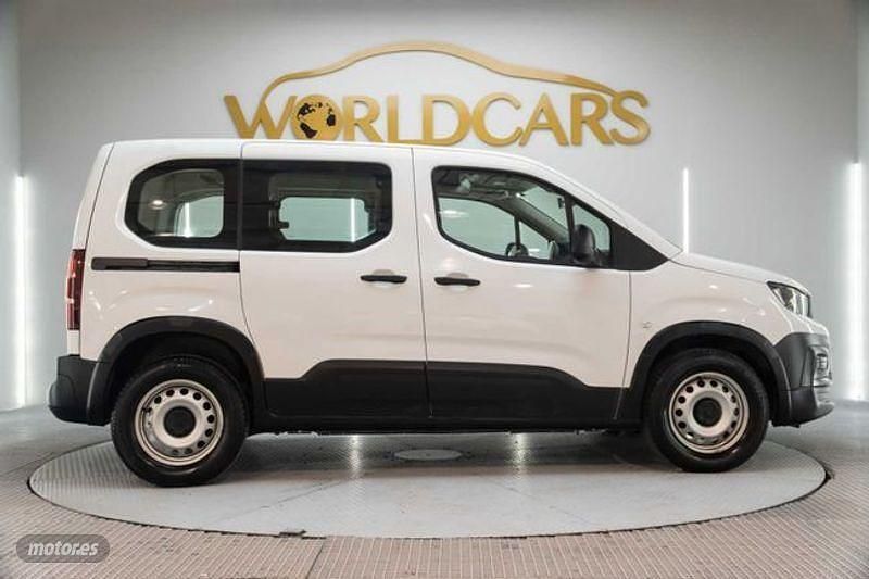 Usado Peugeot Rifter Business-Line 102 CV (75 kW) 2023 Blanco Monovolumen