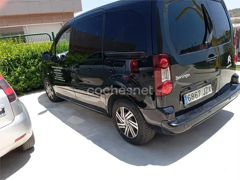 Usado Citroën Berlingo XTR 114 CV (83 kW) 2011 Negro Monovolumen
