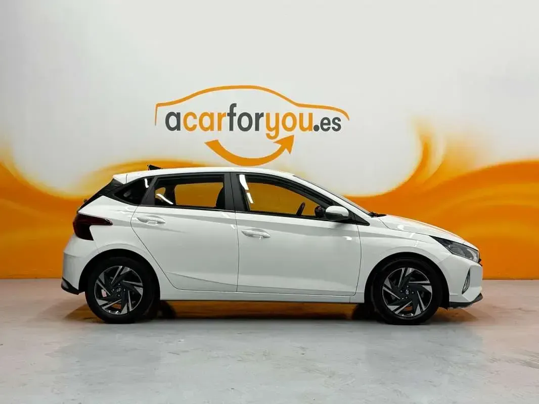 Usado Hyundai i20 101 CV (74 kW) 2021 Blanco Utilitario