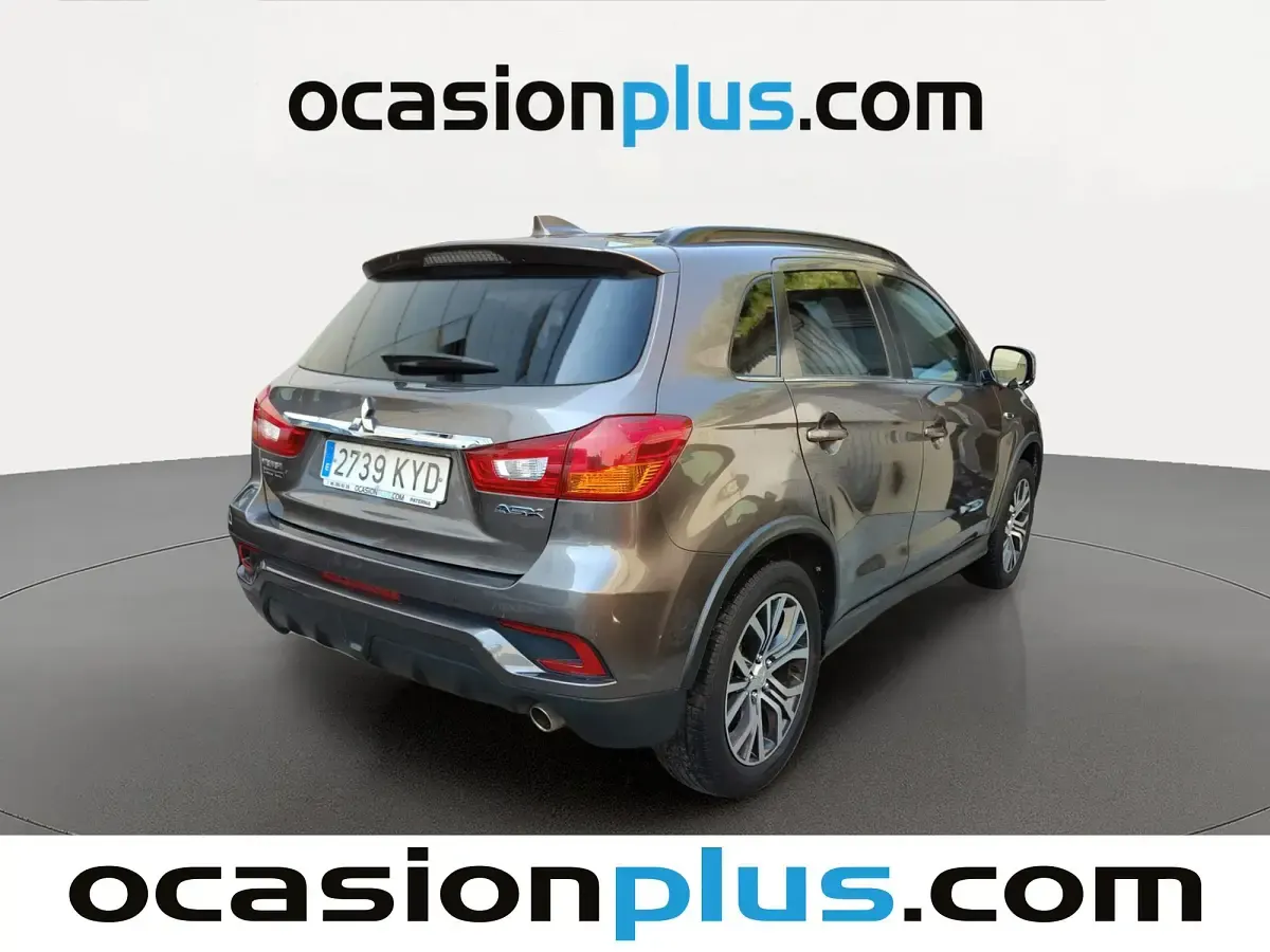 Usado Mitsubishi ASX Motion 117 CV (86 kW) 2019 Oro SUV