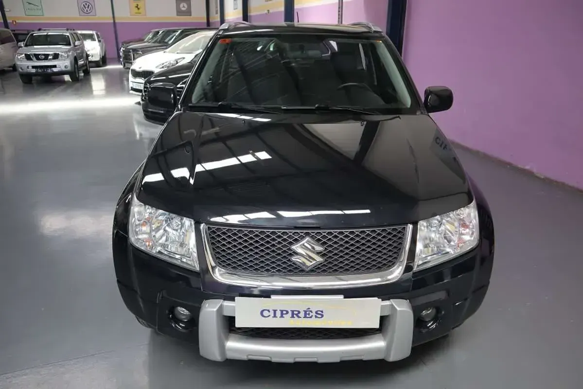 Usado Suzuki Grand Vitara 129 CV (94 kW) 2009 Negro SUV