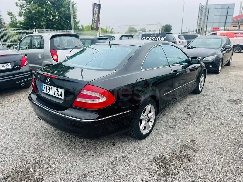 Usado Mercedes CLK280 Avantgarde 231 CV (169 kW) 2007 Negro Coupe