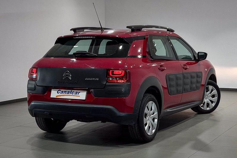 Usado Citroën C4 Cactus Feel 100 CV (73 kW) 2017 Granate Utilitario
