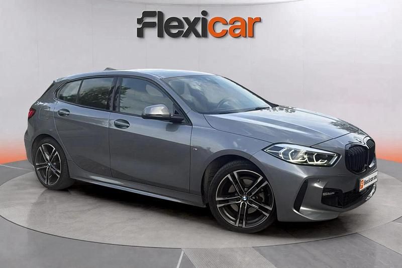 Gris Usado 2024 BMW 118 Utilitario | 24.490 € (Buen precio) - Imagen 1/4
