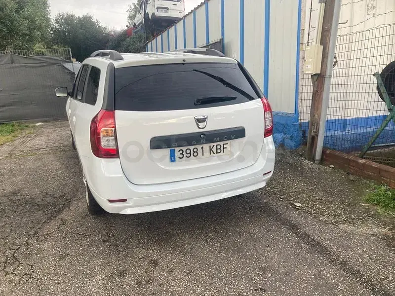 Usado Dacia Logan Lauréate 90 CV (66 kW) 2017 Blanco Familiar