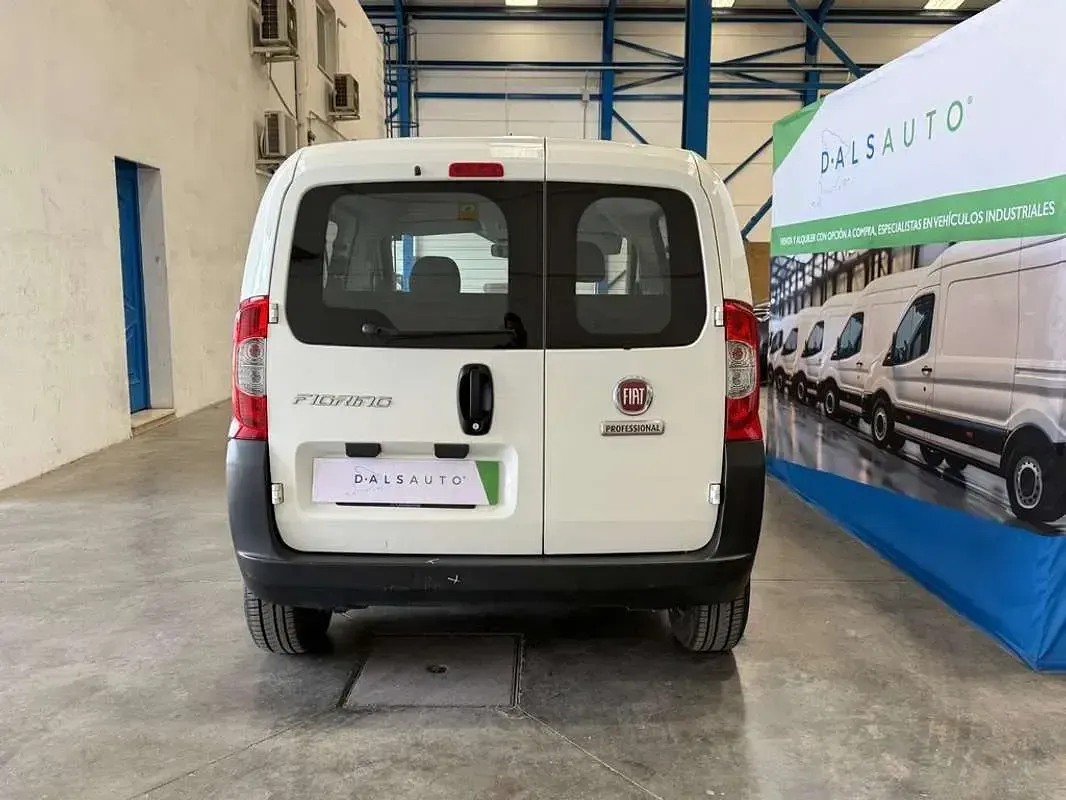Usado Fiat Fiorino 80 CV (58 kW) 2022 Blanco Monovolumen