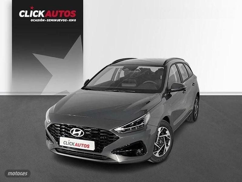 Usado Hyundai i30 100 CV (73 kW) 2024 Gris Familiar