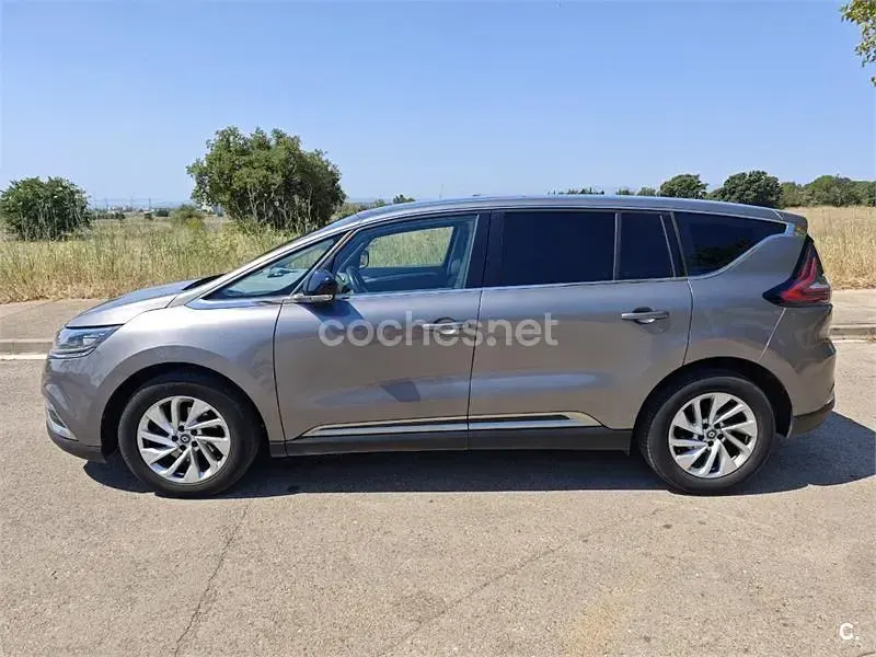 Usado Renault Espace Zen 160 CV (117 kW) 2016 Gris / plata Monovolumen