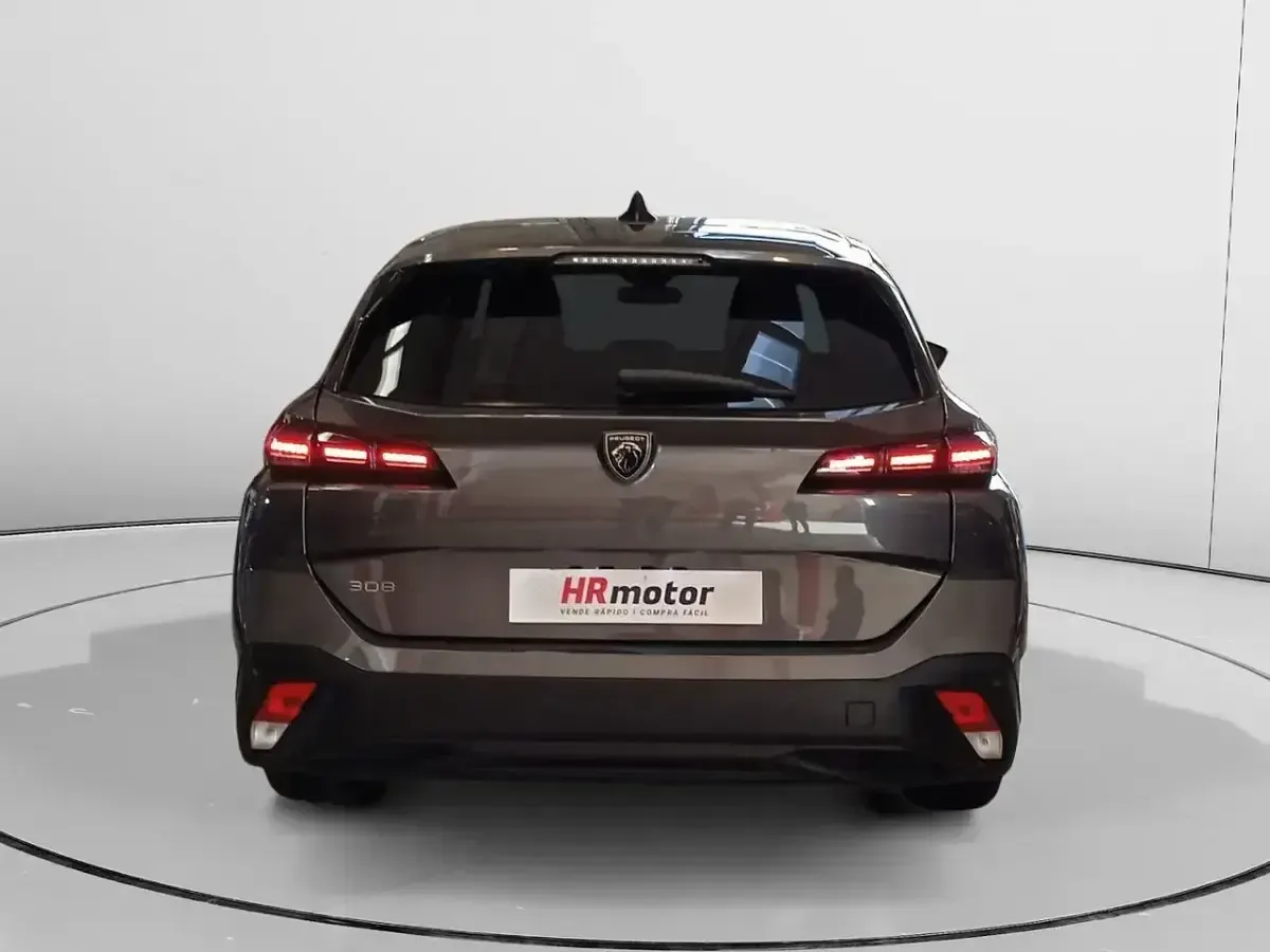 Usado Peugeot 308 Active 110 CV (80 kW) 2022 Gris Familiar