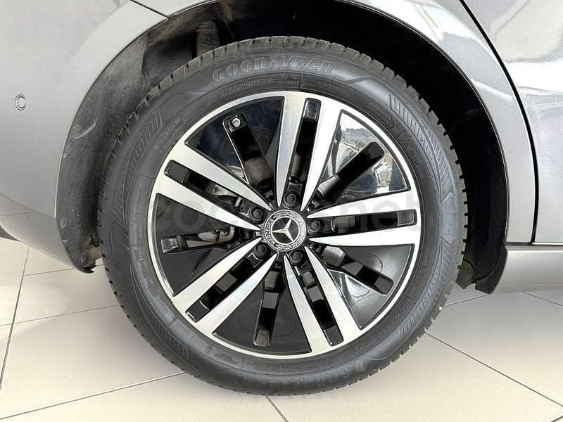 Usado Mercedes A180 116 CV (85 kW) 2022 Gris / plata Berlina