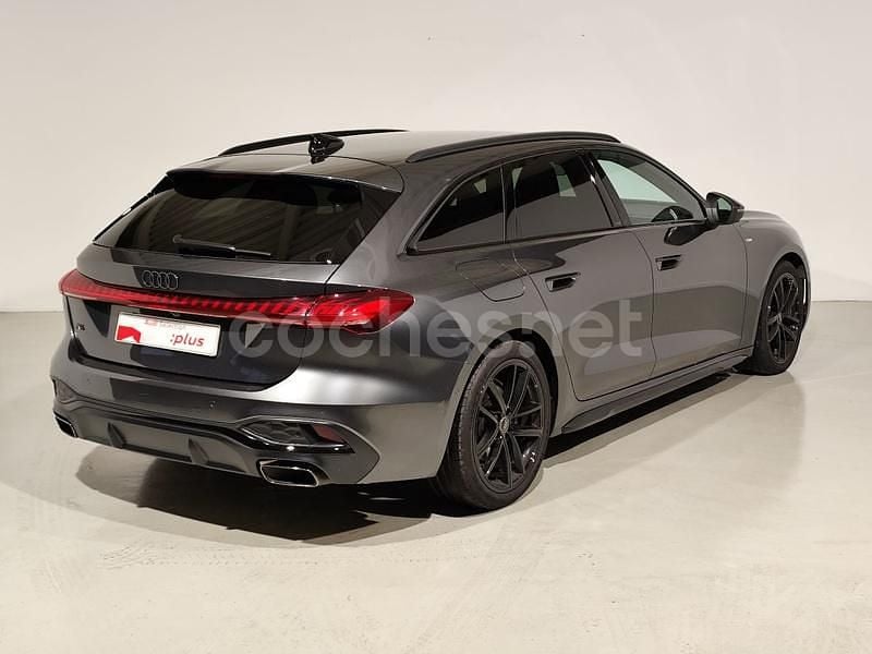 Usado Audi A5 204 CV (150 kW) 2025 Gris / plata Familiar